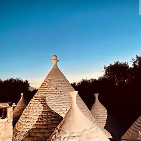 Trullo Isabell אוסטוני